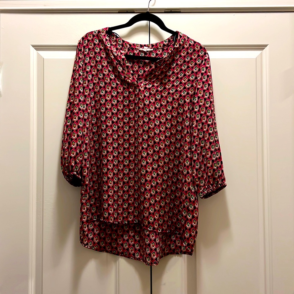 The beautiful top is like DVF style!